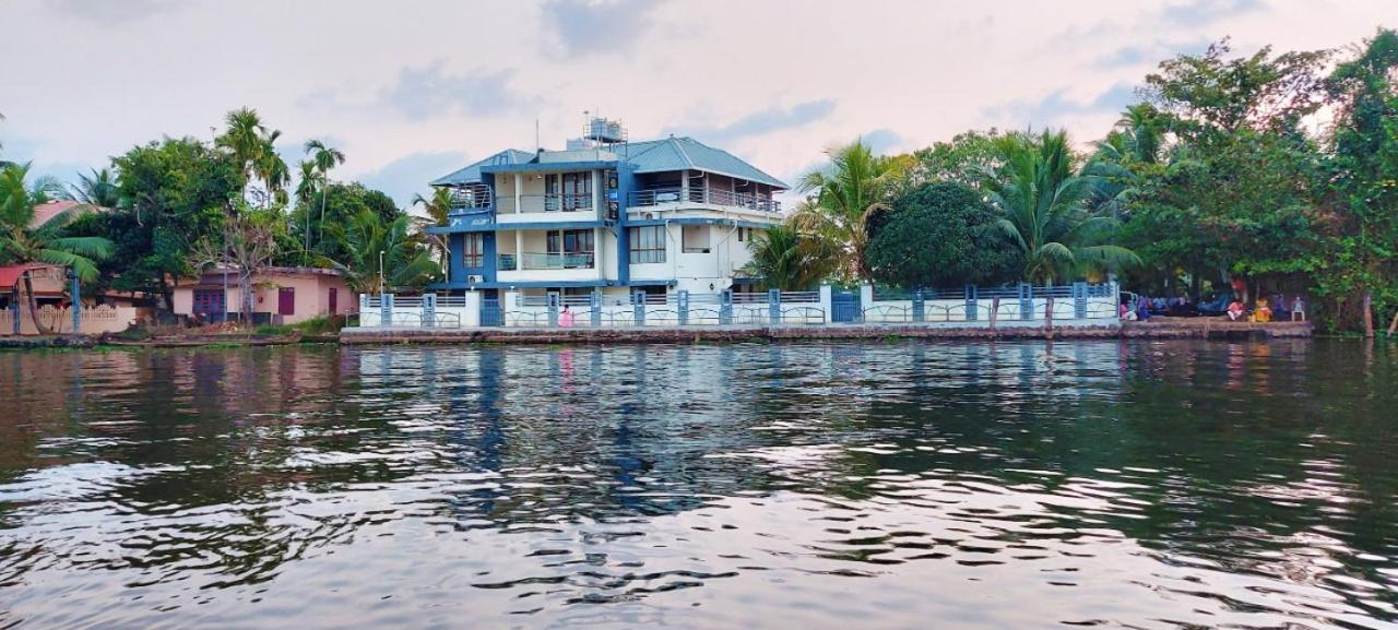 Captains Cabin Backwater Resort Alappuzha Luaran gambar